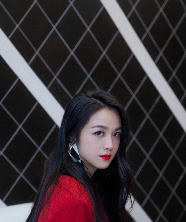 汤唯再现夫妻档女主角，与<a href=