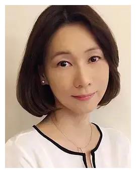 新《半生缘》的制片人是何琇琼,琼瑶儿媳妇,一个能完美继承琼瑶精神的