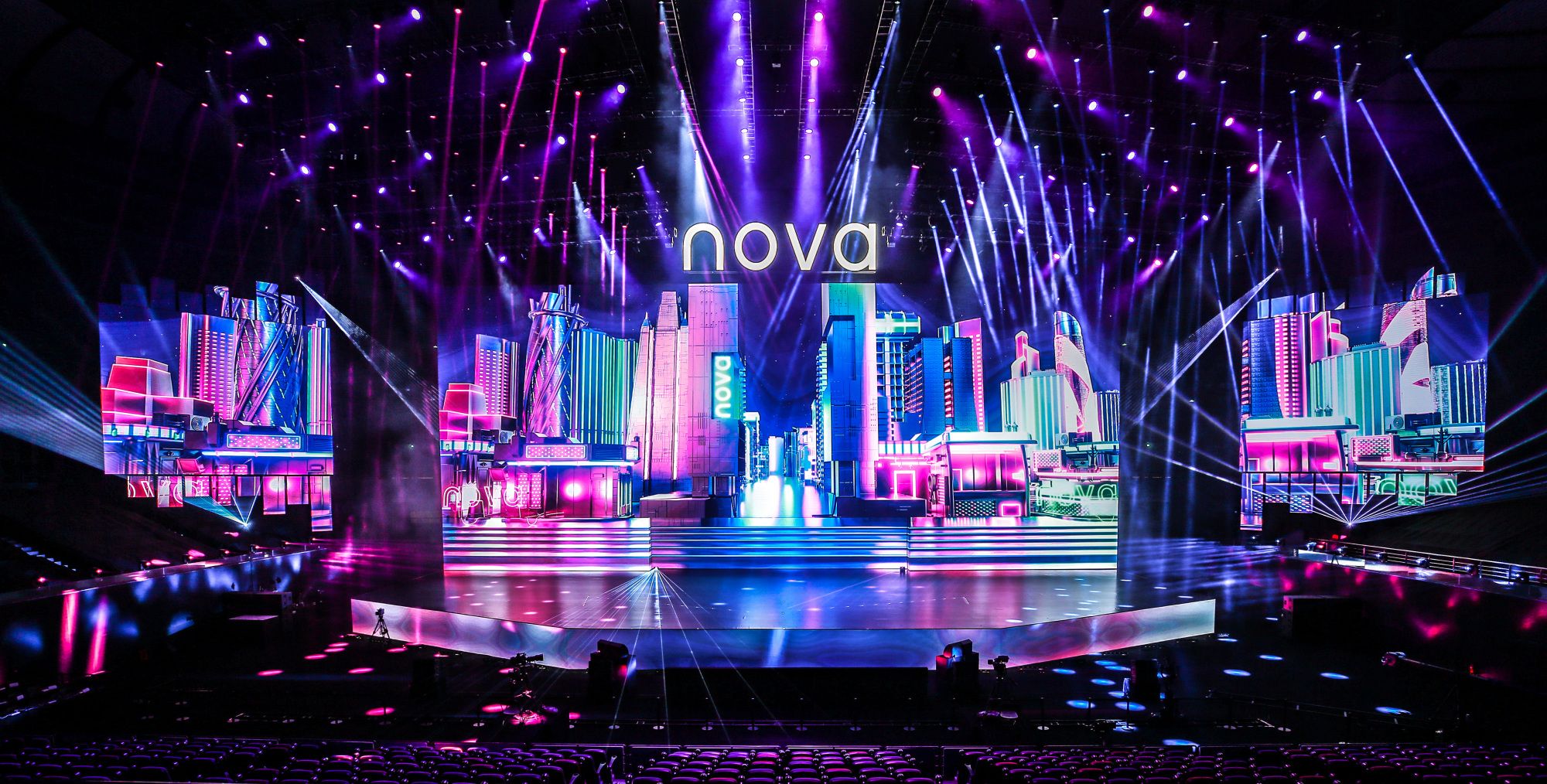 华为最新手机发布会,华为nova6 让 自拍 大不一样!