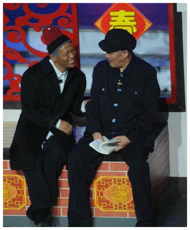 赵本山宋小宝同台演出,调侃徒弟是精神病,两人经常被造谣去世