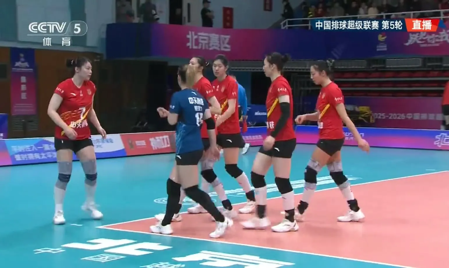 董禹含受伤，北京让她休息！江苏却让吴梦洁带伤出战