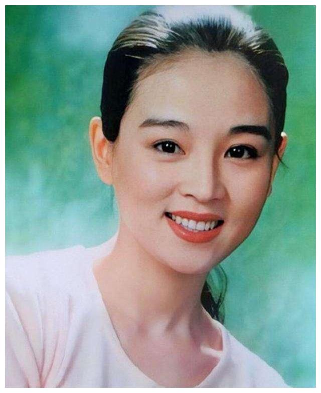 重温电视剧《汉宫飞燕》,完美诠释什么叫美人如画
