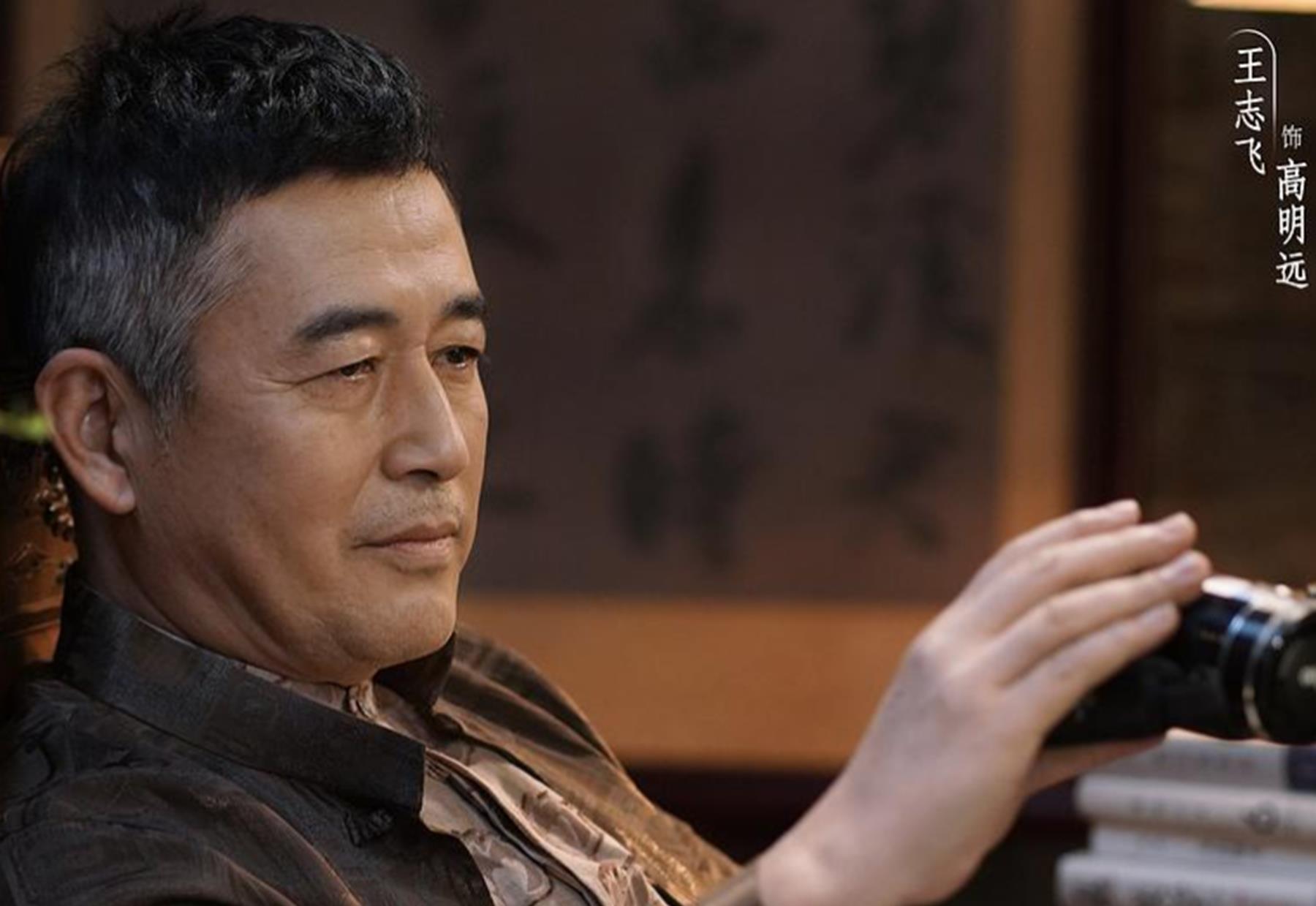 王志飞的演技非常好,他出演的电视剧口碑和收视率都非常好.