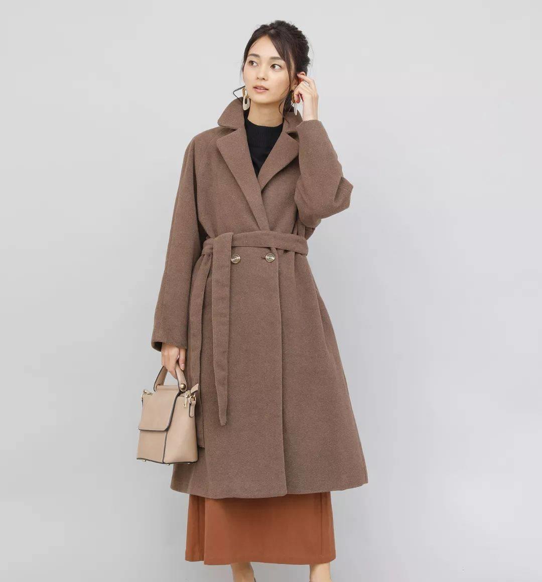 日本女人不露腰不露腿，穿搭也很美，原来是因为有这四个法则休闲区蓝鸢梦想 - Www.slyday.coM