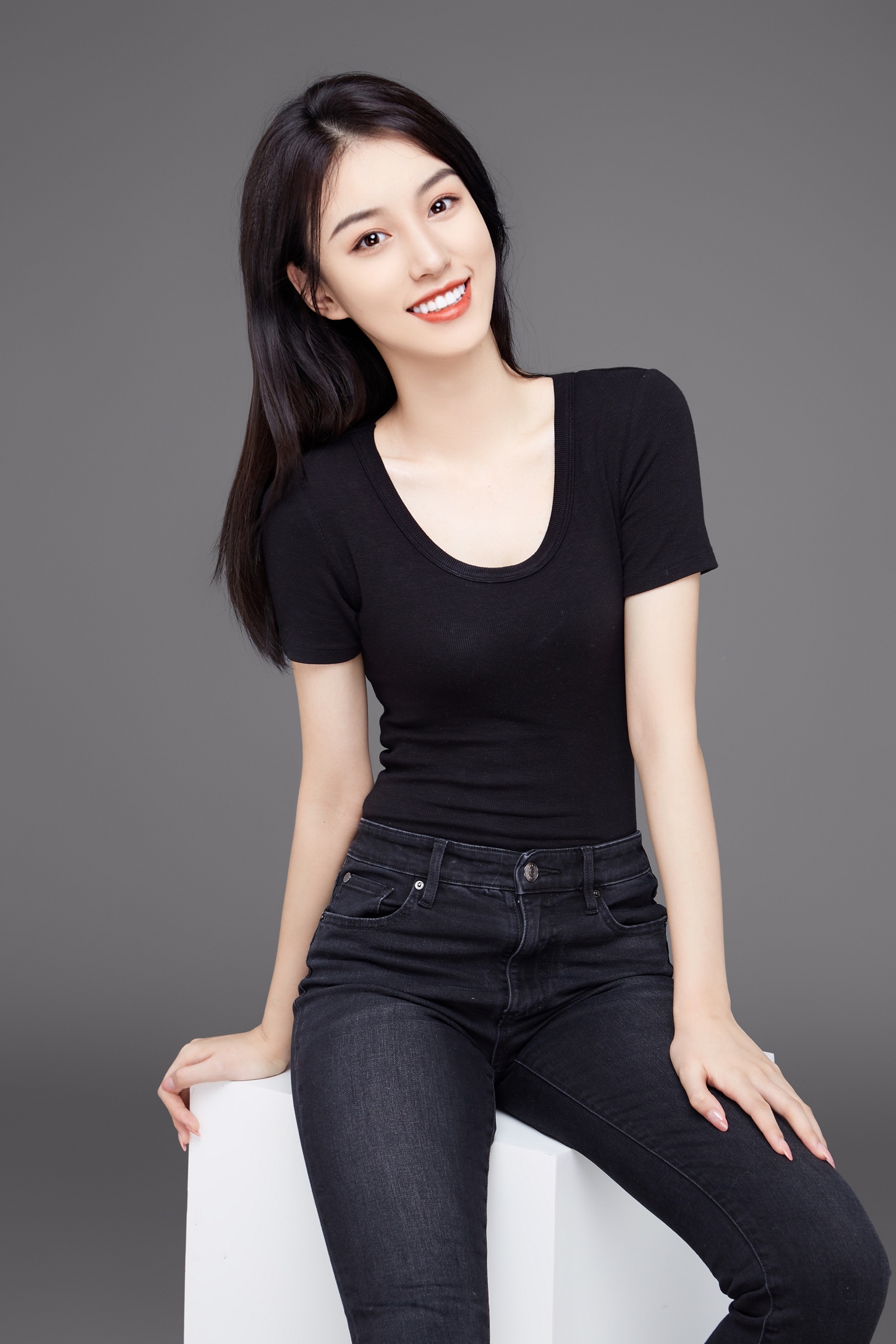 王梓莼入选北电表演实验班 306美女学霸再引关注