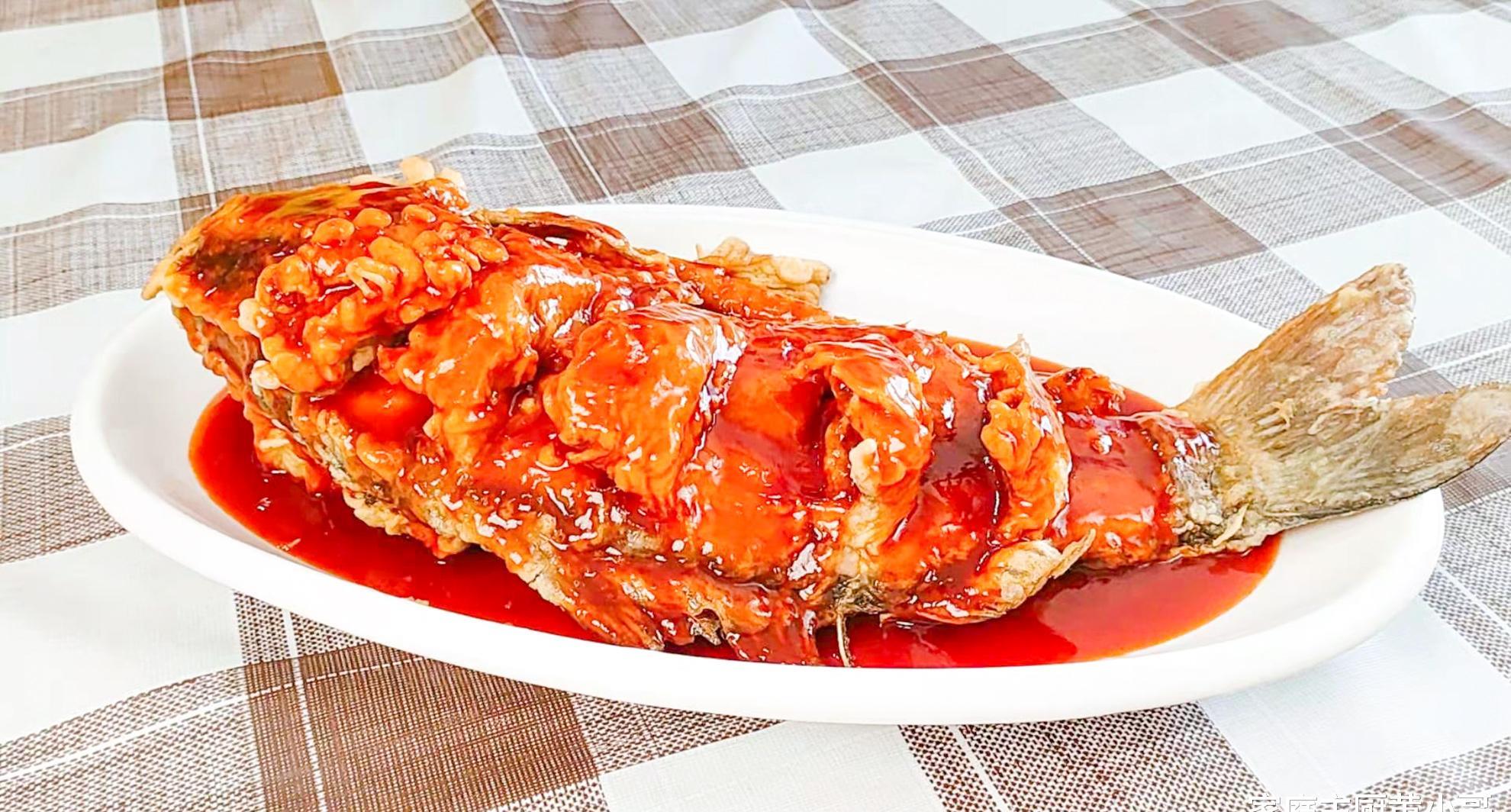正宗糖醋鱼该怎么做,学会这技巧,外酥里嫩,比大厨做得还好吃