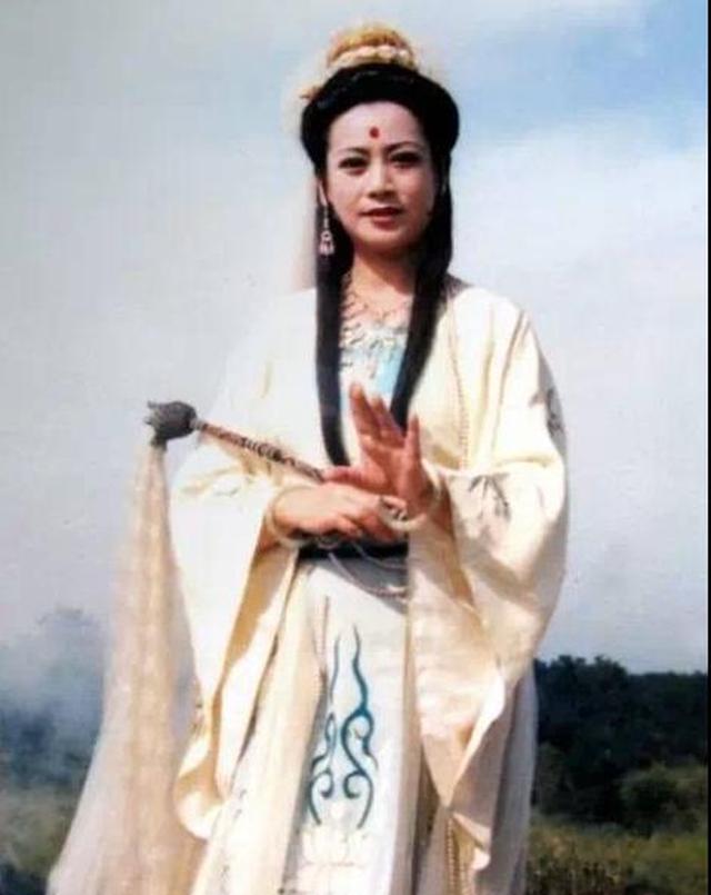 西游记观音扮演者很多人念错她名字因形象太经典被人跪拜