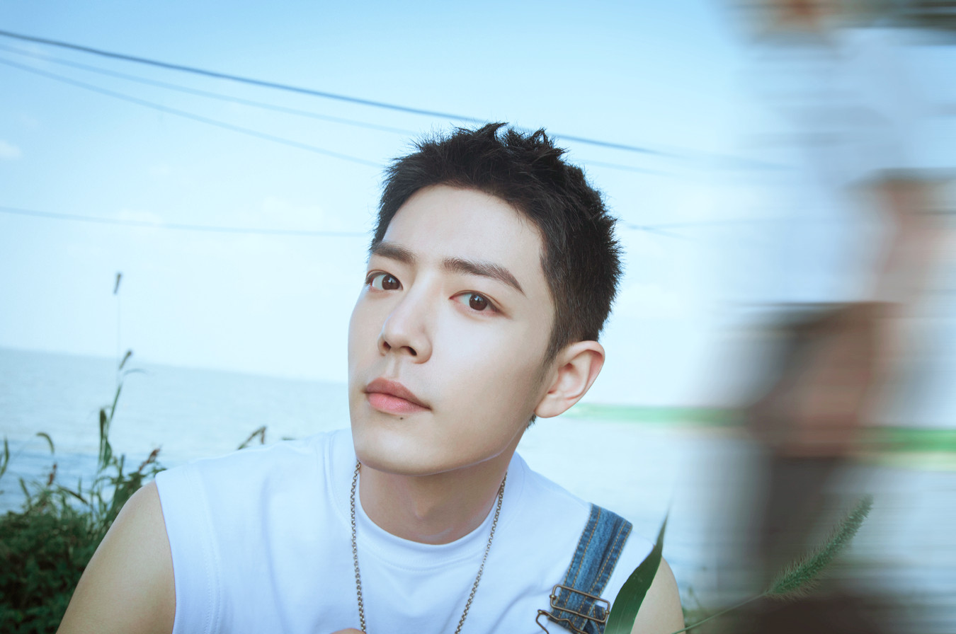 寸头的肖战一样很帅,清爽少年郎_高清图集_新浪网