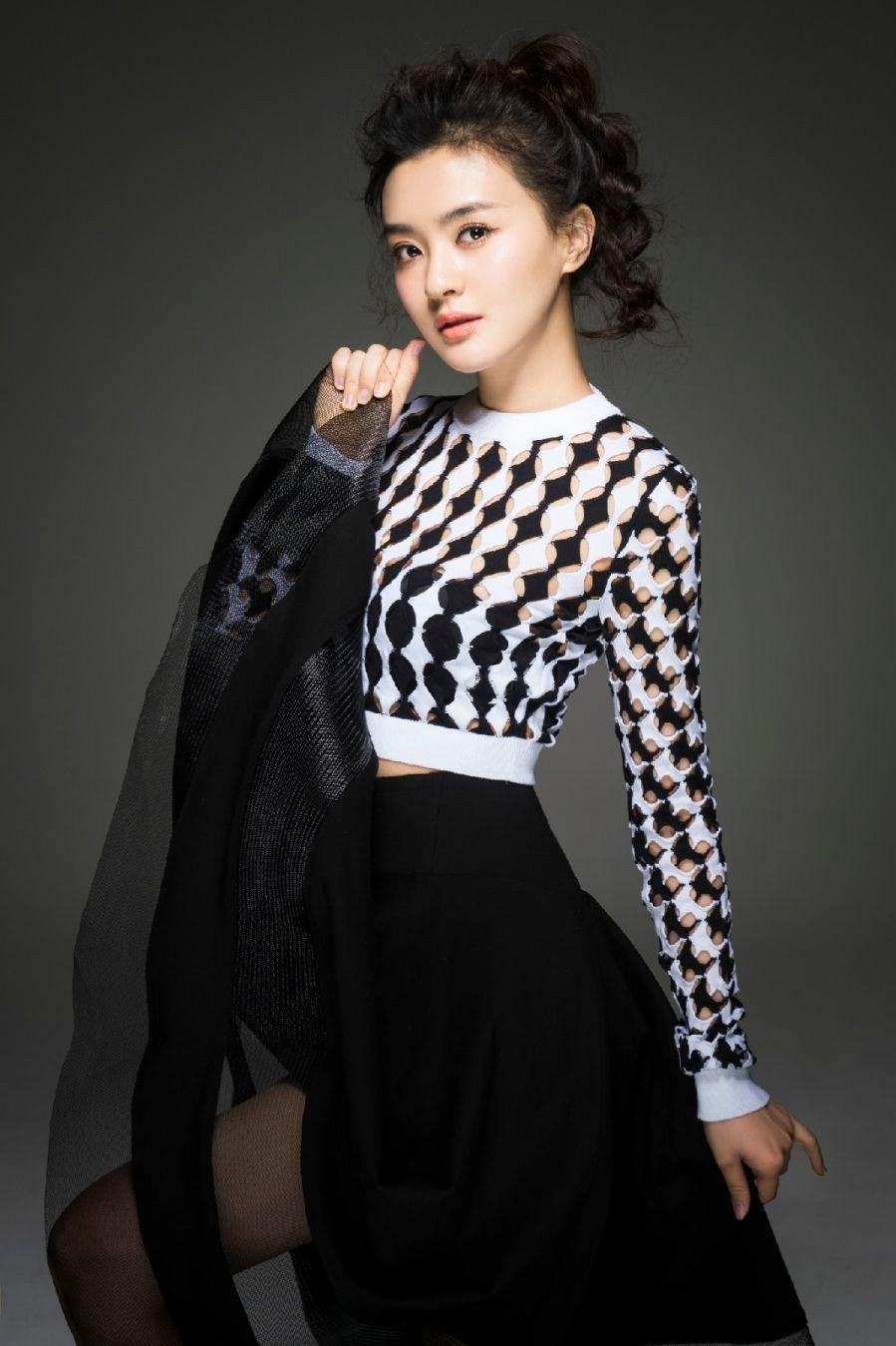 女演员范琳琳:清新自然,楚楚动人!__财经头条