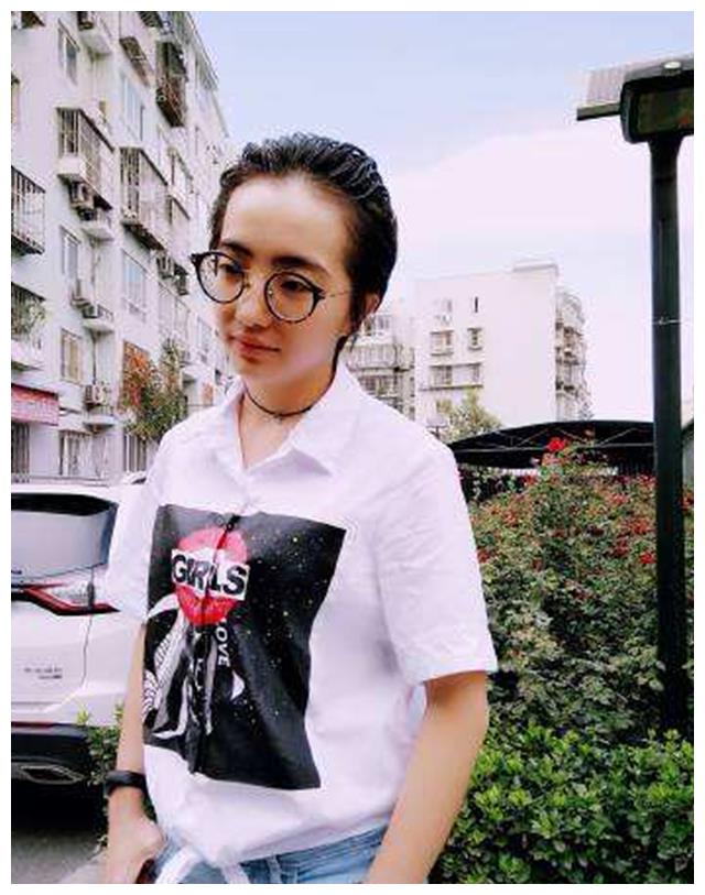 郭德纲徒弟又作妖,私联初二女学生,借完粉丝钱不还|郭德纲|德云社