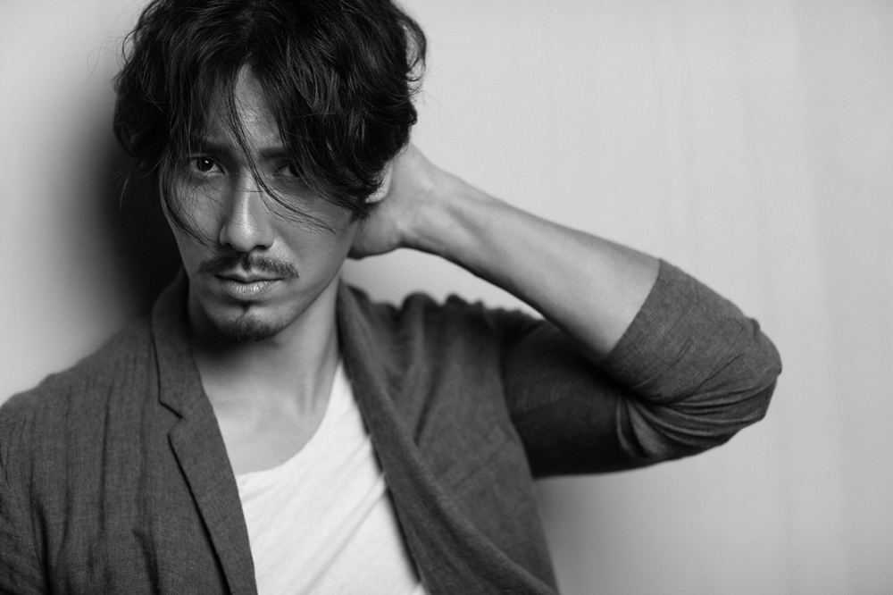 范奕泽初秋写真曝光 《重启之极海听雷》贰京获好评