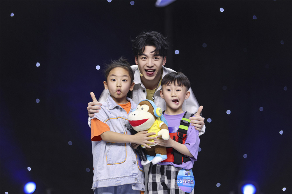 《跳舞吧!少年》刘迦来啦_高清图集_新浪网