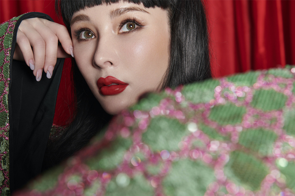 温岚埃及艳后大片曝光 性感霸气尽显独特魅力