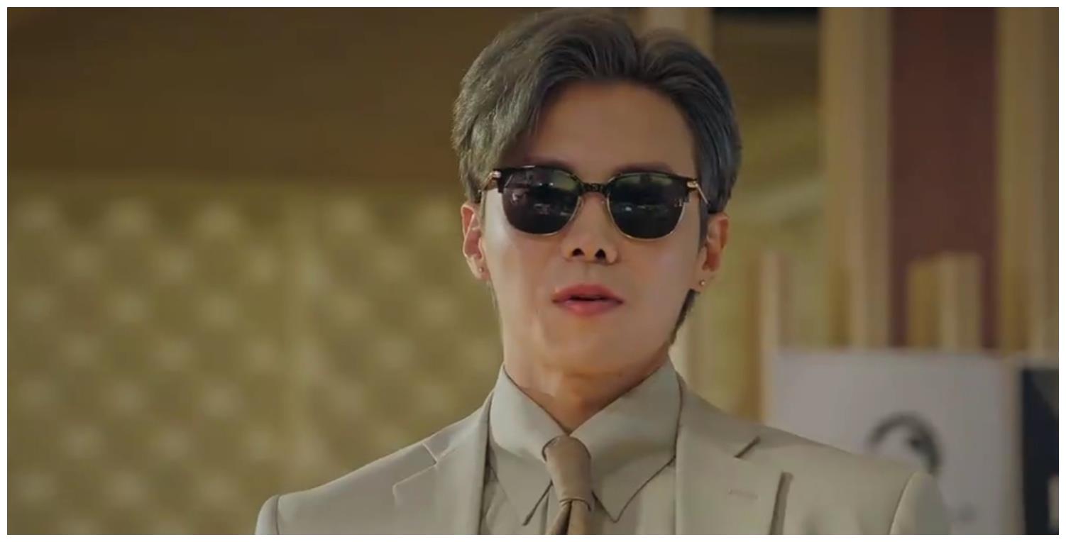 他,是韩剧《顶楼》的洛根李,也是《囚犯医生》的李载焕