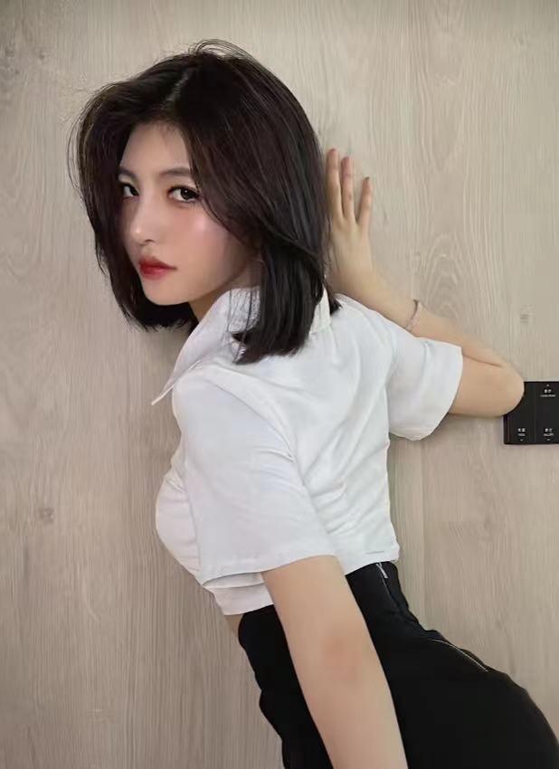 被郝一点带火后,万小七改走公主路线,颜值被夸是高配陈妍希_高清图集