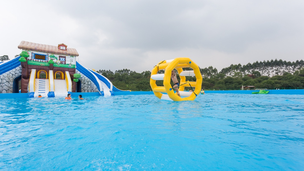 成都秀丽东方有大型户外水上乐园