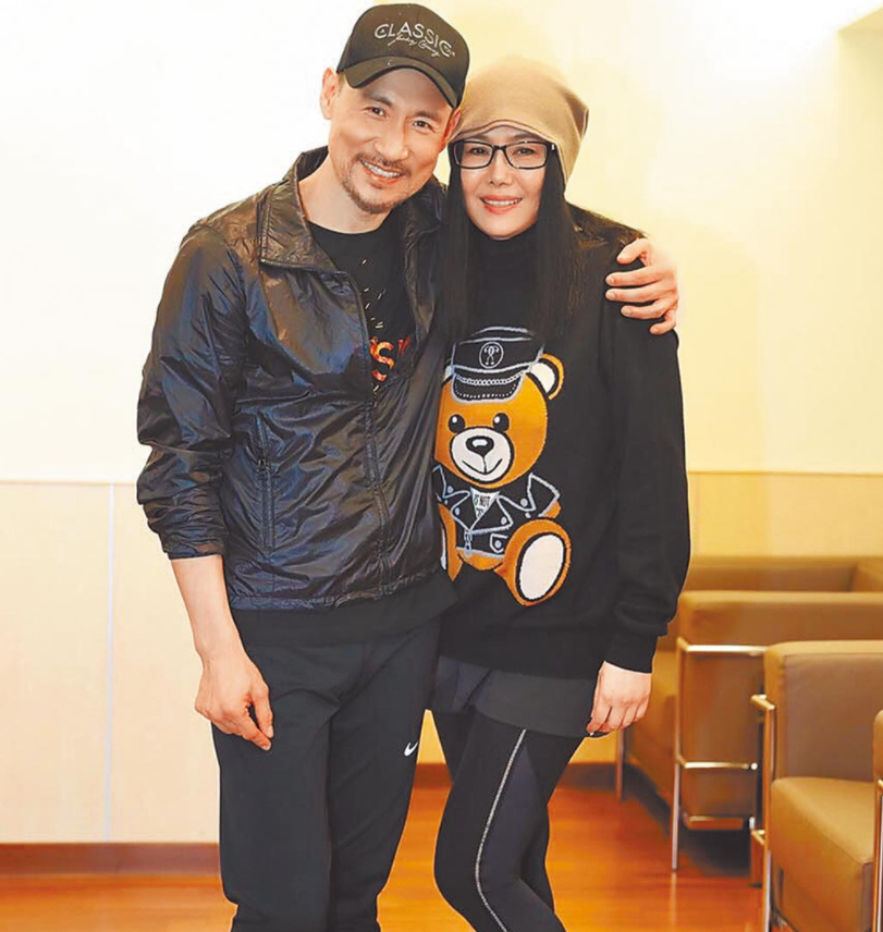 60岁江蕙罕见现身退圈封麦后过平凡生活透露昆凌生第三胎内幕