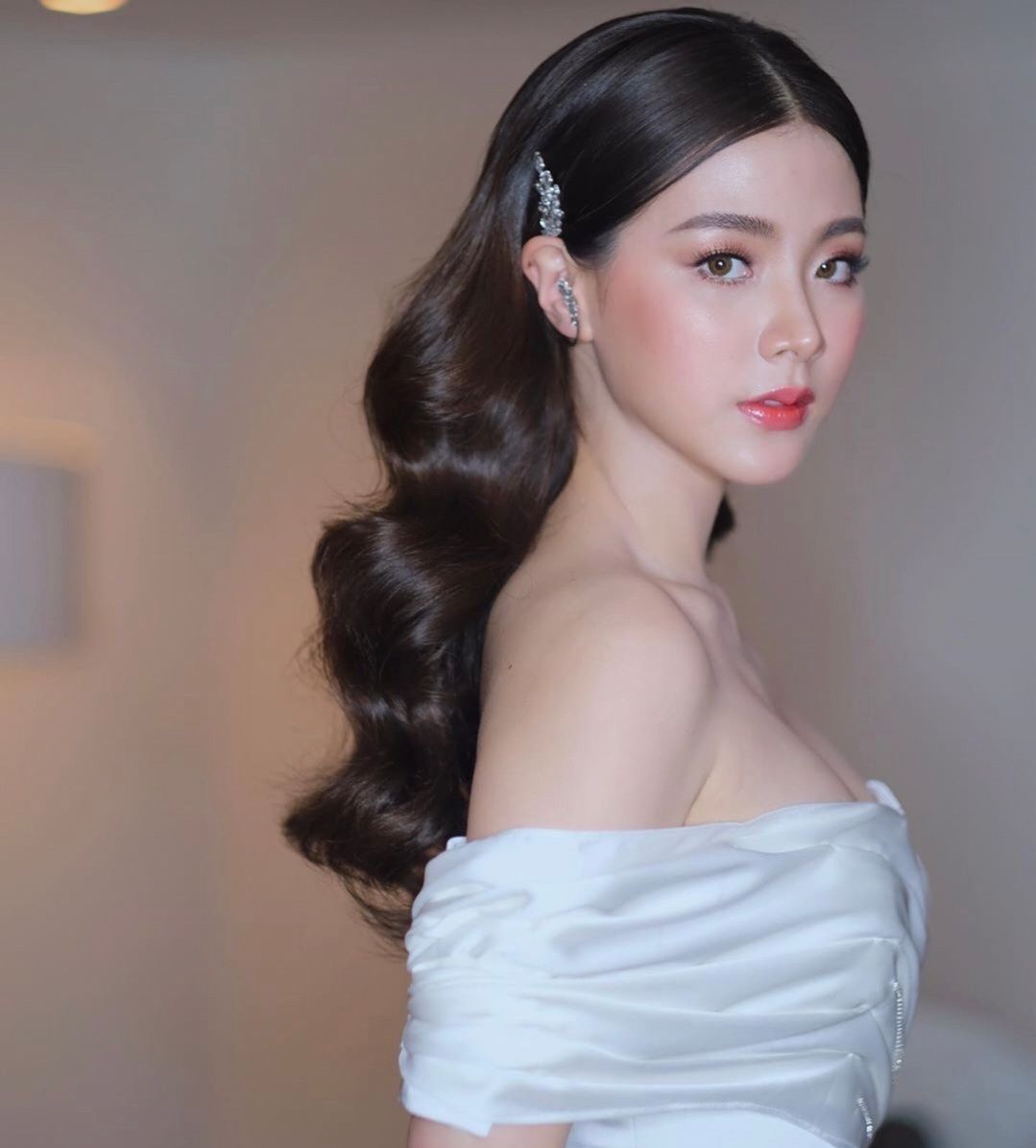 泰国女明星,竟拥有华人血统,还为《花木兰》配音