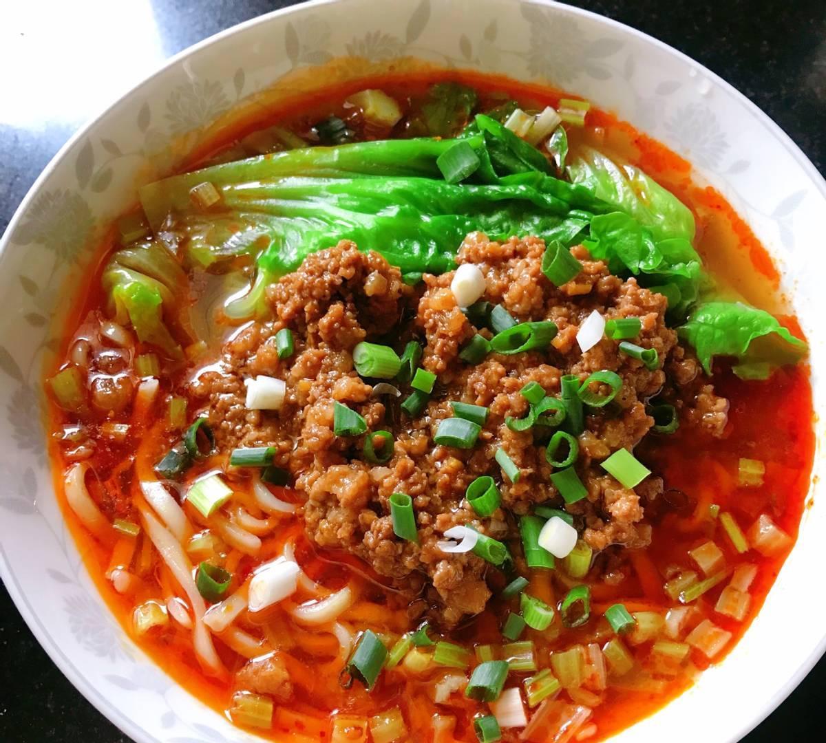 家常美食绝绝子杂酱臊子面咸香味美肉质香浓开胃有食欲