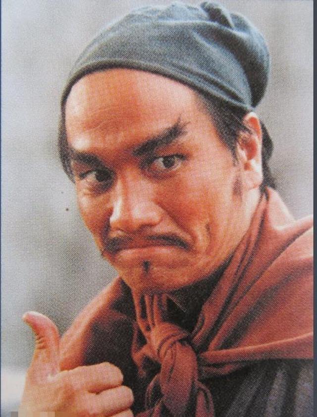 水浒传中的他剧中出演鼓上蚤时迁剧外比赛碾压李连杰