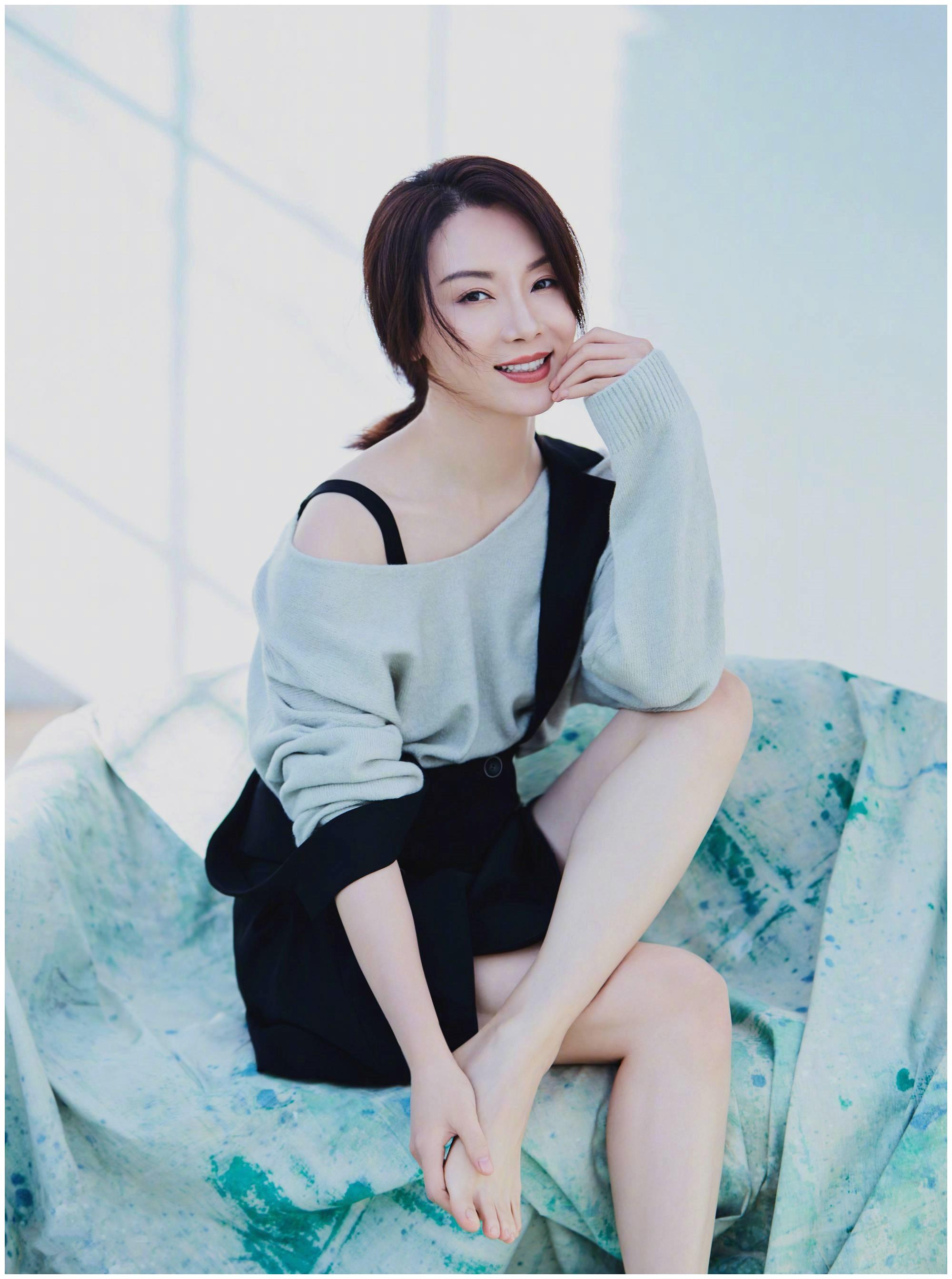 陈数老公回应和表妹合影,这段话算是绞尽脑汁了,不知你看懂了没