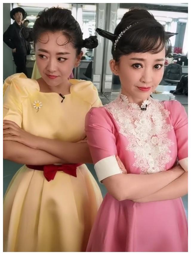 41岁月亮姐姐冻龄似少女,嫁入豪门后生活滋润,连被子都不会晒了