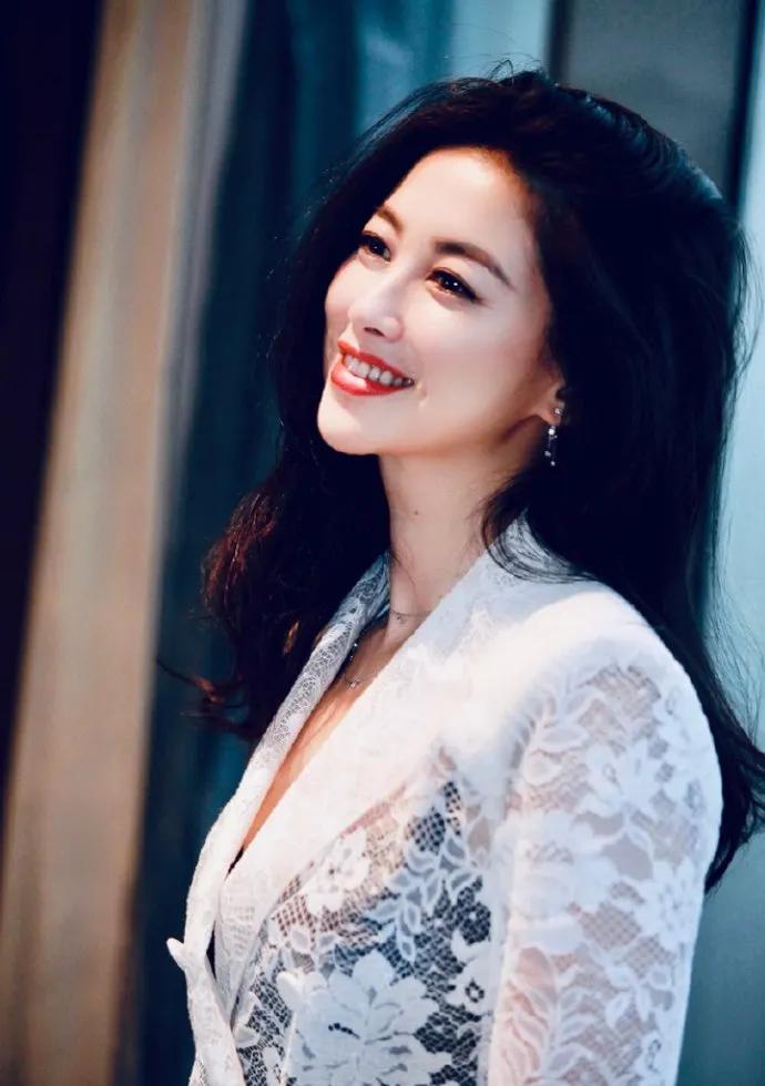 朱珠--美丽大气!_高清图集_新浪网