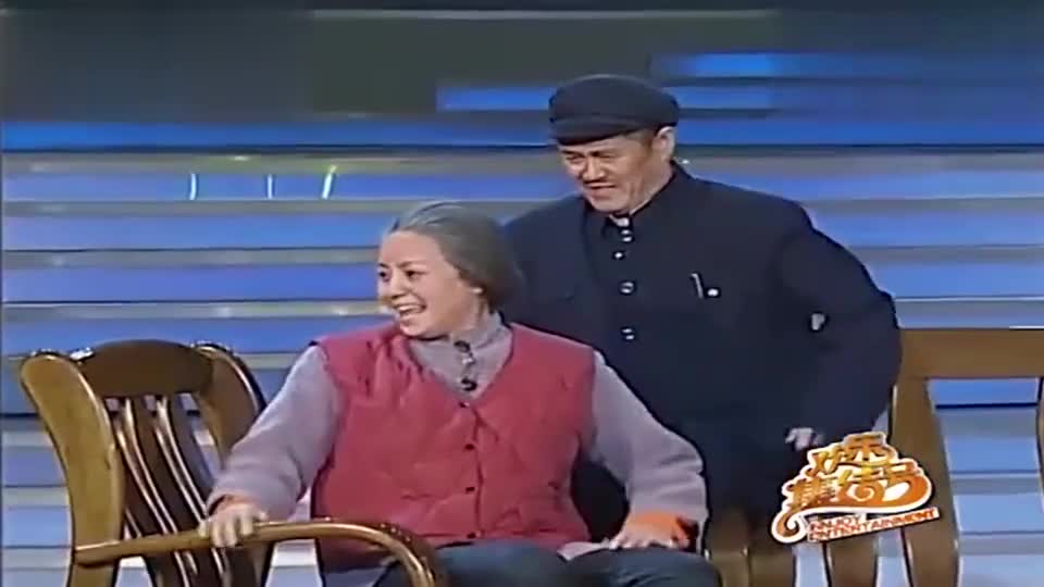 宋丹丹陪聊一个钟,四十五十找不开,赵本山在陪我唠十块钱的!