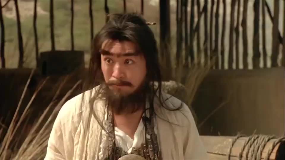 周星驰中了七伤拳,眼睛变成斗鸡眼,这段和吴孟达又无厘头搞笑了