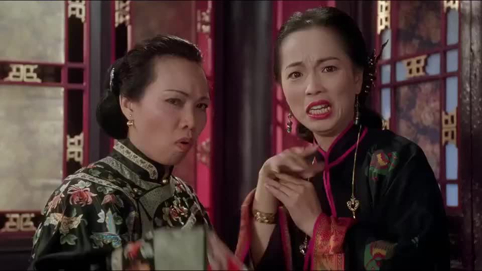 九品芝麻官:星爷吃霸王餐,不料被如烟暴打一顿,太惨了!