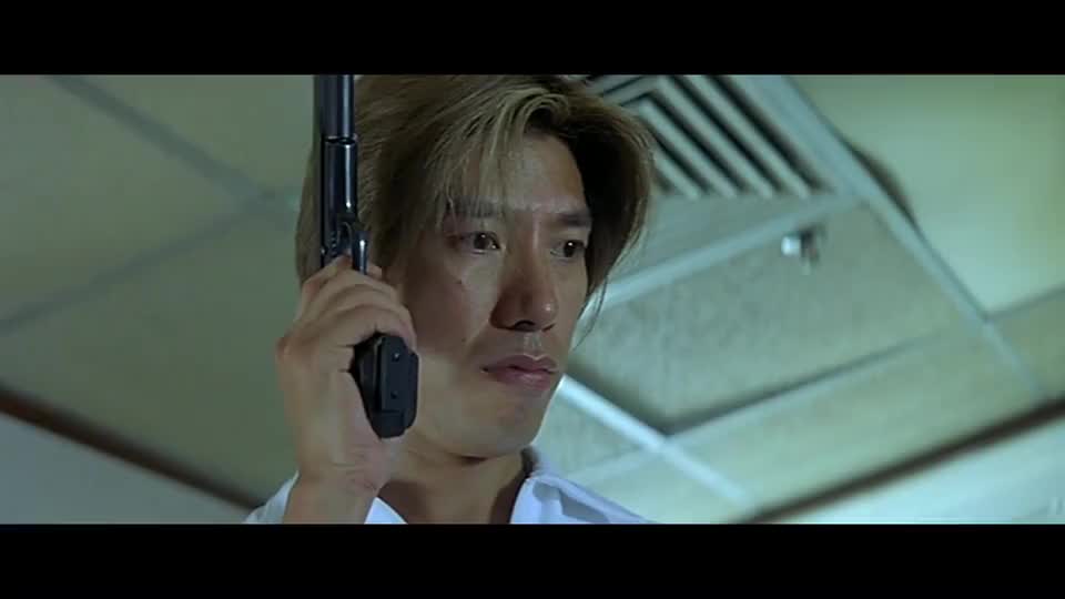 张耀扬试枪,光声音就感觉不对,立马叫林雪给弹簧加2磅的力