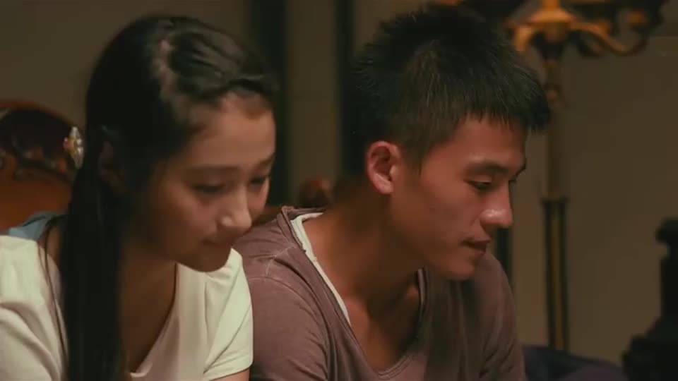 关晓彤撒娇想看电影,欧豪:等考完试,想看什么都让你看个够!