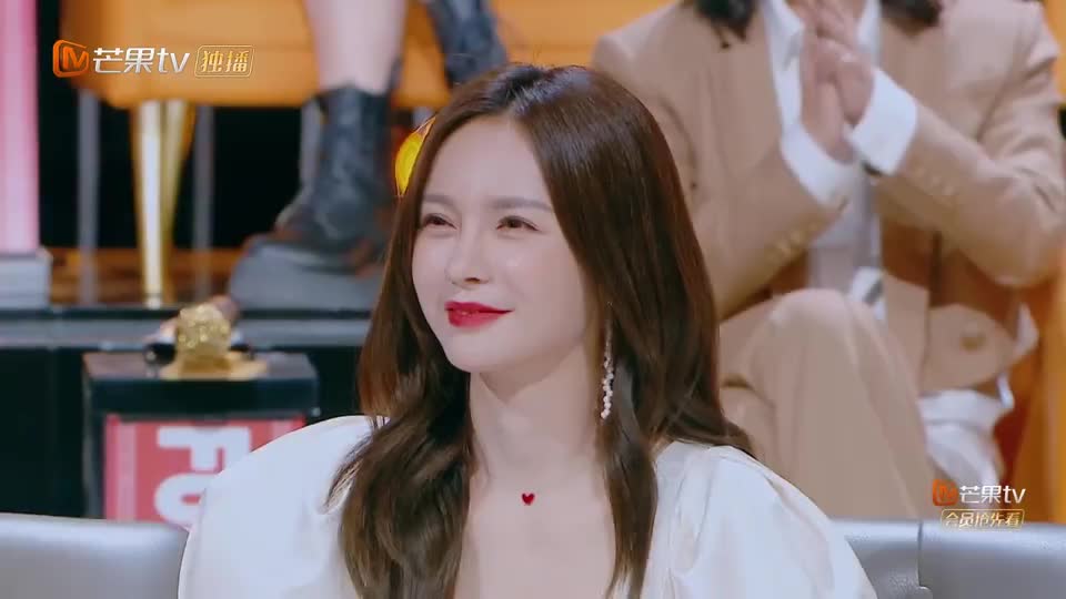 听姐说:沈梦辰太爱开玩笑了,直言观众对自己的爱情没有期待了