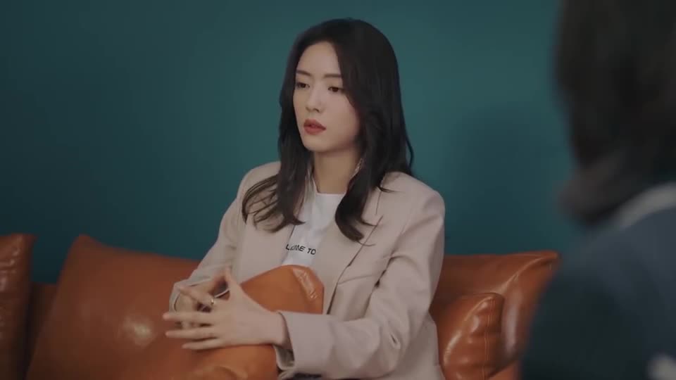 紧急公关:员工告诉许雯雯,她有一颗赤子之心