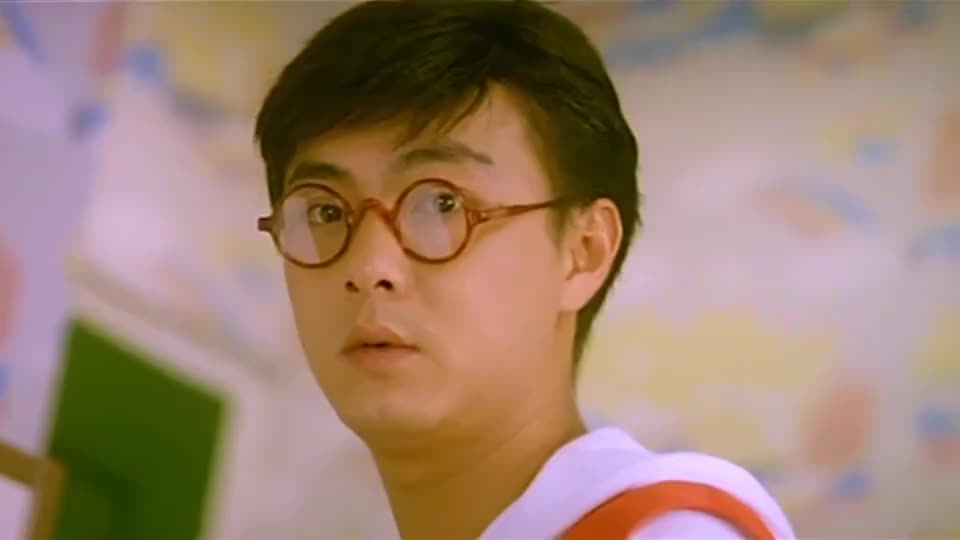 张卫健装小学生,把装疯卖傻专业户吴孟达,都坑得体无完肤