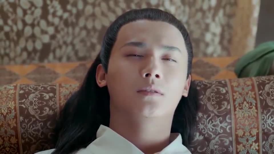 三千鸦杀:傅九云受伤后总算醒了过来,发现覃川就陪在身边,贴心