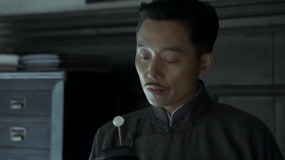 伪装者:郭骑云以为王天风是来主持大局的,王天风,回来送死!