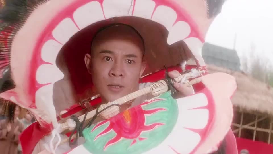 黄飞鸿舞狮表演,老外称赞他舞出了生命,太帅了