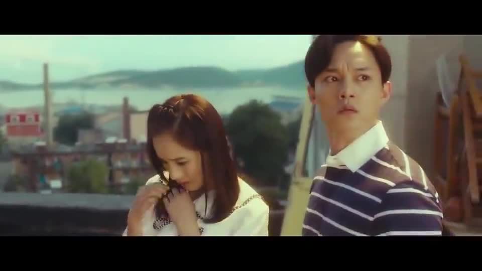 夏洛特烦恼袁华出场自带一剪梅天台和秋雅见面