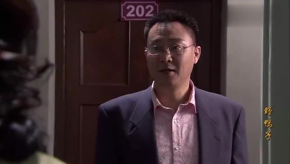 野鸭子:夫妻俩在谈论孩子上学问题,方浩故意捣乱,杨兰会咋做