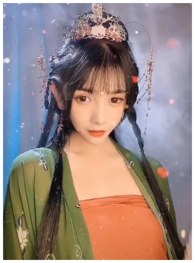 真正的林晚晚终于找到模样清纯酷爱古风汉服为了学业放弃走红