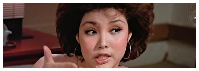 她曾是将门千金,沦落艳星拍摄风月片,晚年破产曾靠摆摊为生|余莎莉