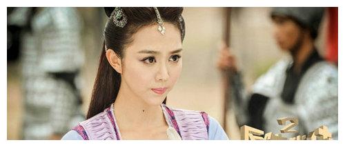 姜妍在《医馆笑传》饰演的"西厂厂花"柳若馨特别的性感惊艳.