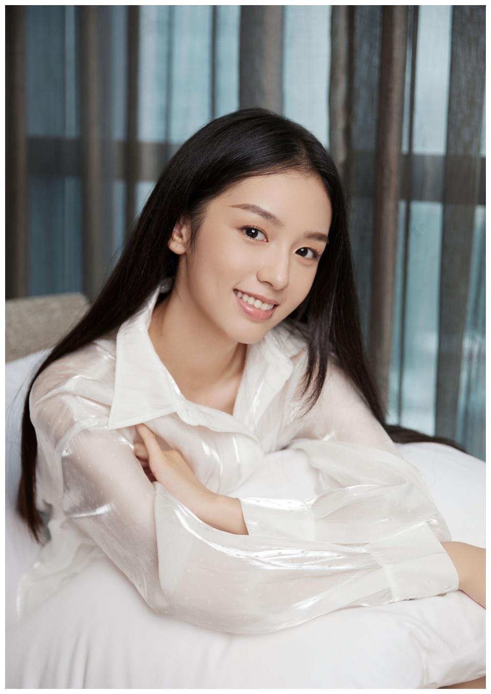 北京电影学院美女周也