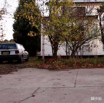 神回复：“年轻人不送外卖，不进工厂那该干什么去？”休闲区蓝鸢梦想 - Www.slyday.coM