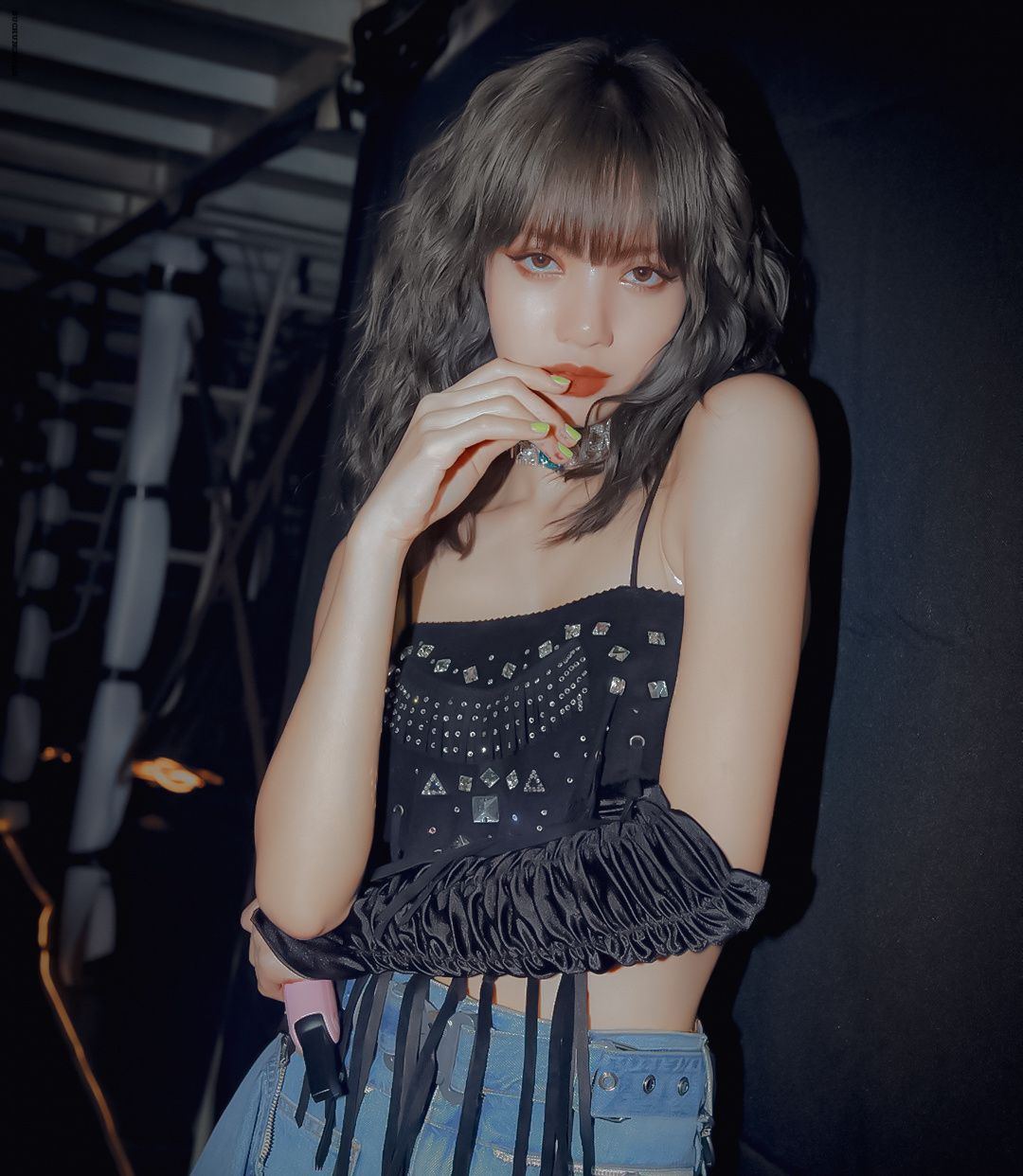 泰籍女歌手lisa惊艳写真,酷似人间芭比娃娃