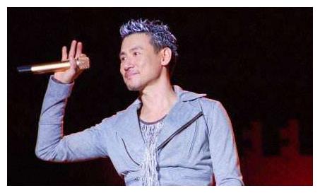 不让奶奶抱孙女,落魄时与他分手,罗美薇为何获张学友30年独宠休闲区蓝鸢梦想 - Www.slyday.coM 不让奶奶抱孙女,落魄时与他分手,罗美薇为何获张学友30年独宠休闲区蓝鸢梦想 - Www.slyday.coM