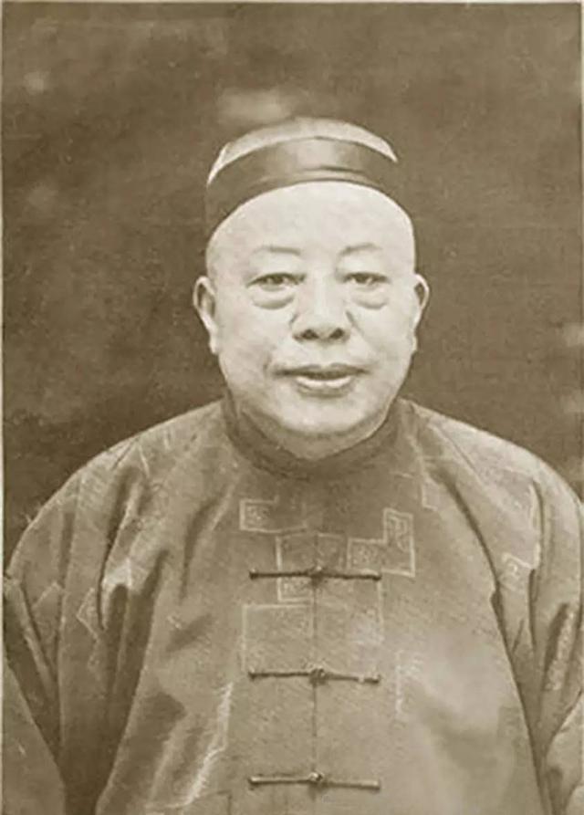 她出5万给丈夫打江山离婚后只取5万拒绝复合独自活到104岁