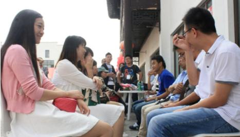 农村年底相亲旺季到，这3类女人，8成光棍宁愿单身也不娶，为何？休闲区蓝鸢梦想 - Www.slyday.coM