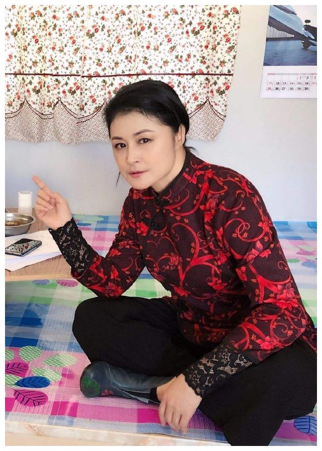 没想到,谢大脚年轻时好漂亮!她真的是赵本山的小姨子吗?